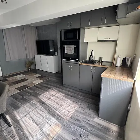 Charming Seaside In 公寓 *